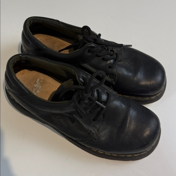 Dr Martens 8A17 Mens Black Leather Lace Up Casual Oxford Shoes SZ US 10 UK 9 - Picture 2 of 7